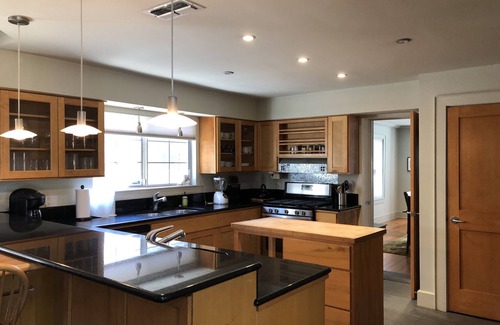 Clarksville House | Walk to ACL Fest and UT football - Central Austin/Clarksville gem - sleeps 8-10