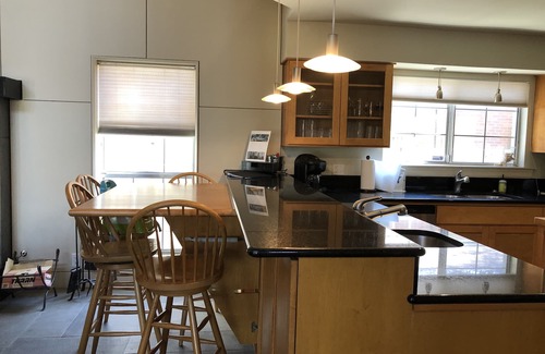 Clarksville House | Walk to ACL Fest and UT football - Central Austin/Clarksville gem - sleeps 8-10