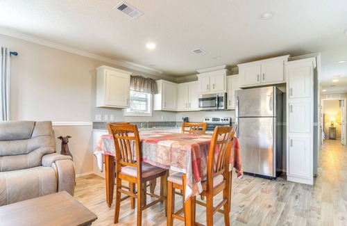 Gibsonton House | Walk to AMC Riverview & Shops: Home w/Large Yard