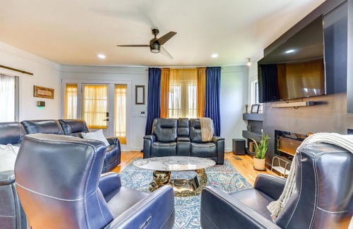 Norwood House | Walk to Amphitheater Birmingham Retreat with Games