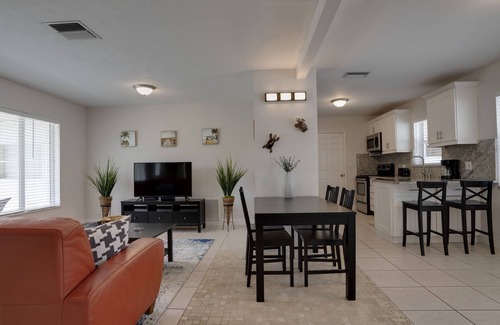 Santa Barbara Estates House | ~ Walk to Beach & Dining! ~ Private House with Pool