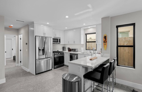 South Mission Beach Condo | Walk to Beach or Bay, 2025 Build Ground Floor