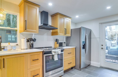 Sunset Beach House | Walk to Beach: Treasure Island Gem w/Golf Cart!
