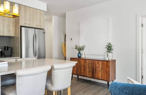 Whyte ave Condo | Walk to cafes, Safeway, and trails from this stylish Whyte Ave groundfloor suite