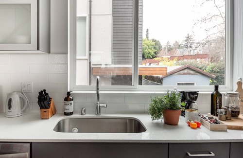 Squire Park House | Walk to Cap Hill from a Stylish Designer Home