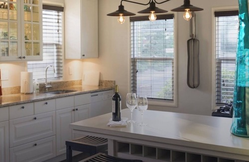 Napa House | Walk to downtown, Oxbow, BottleRock, nightlife, dining & shops! Spa and more!