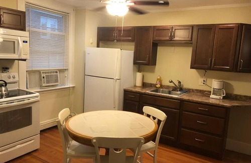 Salem Apartment | Walk to Downtown Salem