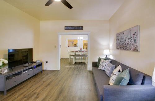 Hot Springs House | Walk to Dtwn Hot Springs Lazy Daze Bungalow