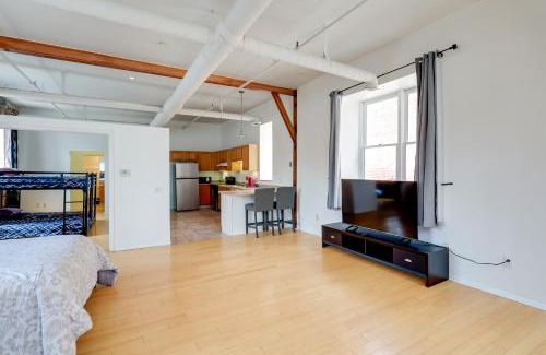 Old Market Apartment | Walk to Eats, Galleries and Shops Dtwn Omaha Condo