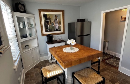 Annapolis Cottage | Walk to Everything - Historic Art’s District