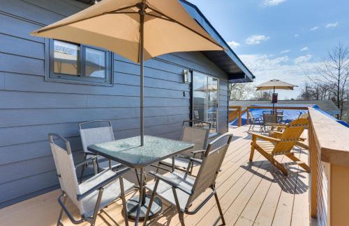 Kauneonga Lake House | Walk to Kauneonga Lake Home with Deck and Grill