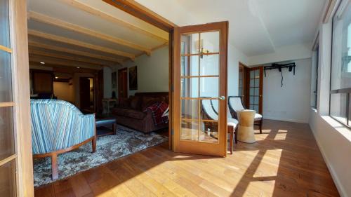 Mammoth Lakes House | Walk to Lift Updated 2 Bedroom 2 and a Half Bathrooms 1849 Condos 209 Steps to Canyon Lodge Sleeps 6