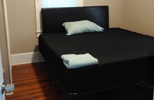 North Charlotte House | Walk To LightRail & NoDa Shops, Private Bedroom