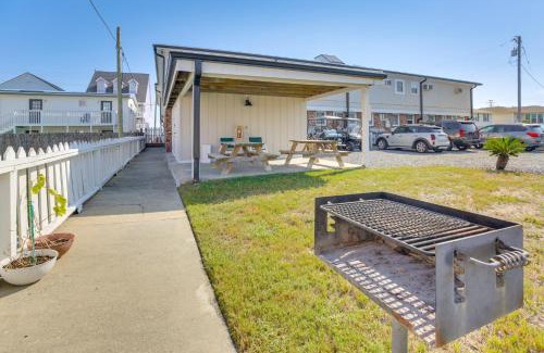 Cherry Grove Beach Apartment | Walk to North Myrtle Beach Studio with Pool Access!