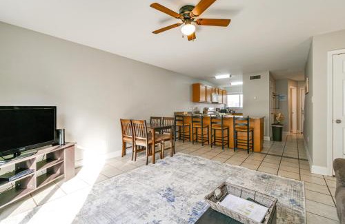 Biloxi Apartment | Walk to Ocean and Restaurants Biloxi Getaway!