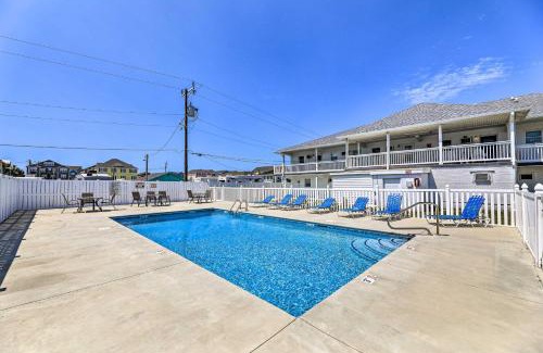 Atlantic Beach Apartment | Walk to Shore Atlantic Beach Condo with Pool Access