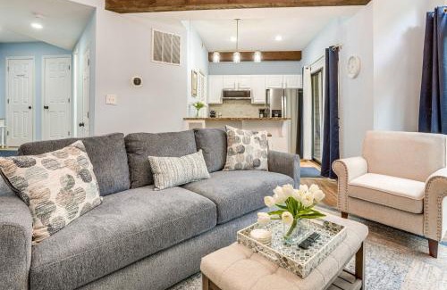 Wintergreen Apartment | Walk to Slopes Wintergreen Resort Condo with Pool