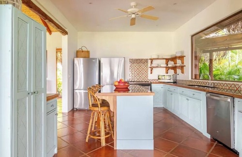 Islita House | Walk to the beach from 4 bedroom house w/salt water infinity pool.