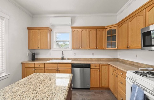 Concord House | Walk to Todos Santos | Historic Downtown Delight