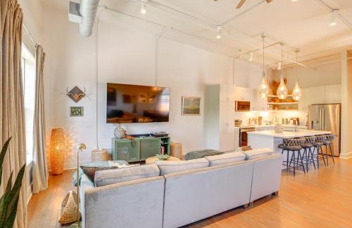 Hillsboro West End Apartment | Walk to Vanderbilt Eclectic Apt in Nashville