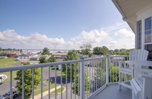 Cambridge Apartment | Walkable Condo with Drawbridge Views in Cambridge
