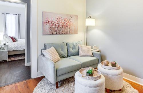 Forest Grove House | Walkable Location Quaint Cottage in Forest Grove!