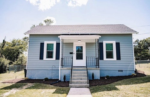 Danville House | Walking Distance to Casino