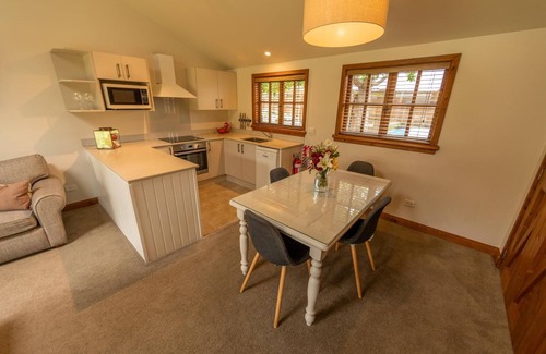 Wanaka Bed & Breakfast | Wanaka Homestead Lodge & Cottages