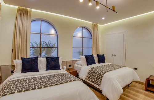 Chimborazo Province Hotel | Wanderlot- Hotel Plaza Central
