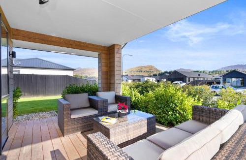 Lower Shotover House | Wanderlust - Queenstown Holiday Home