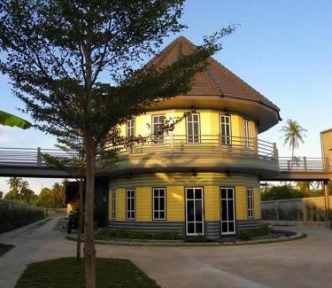 Laem Sing Resort | Wangthong Beach Resort