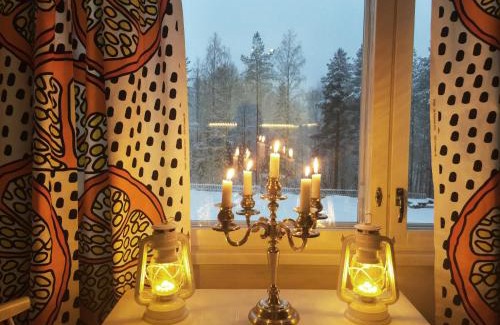 Reittio Apartment | Wanha Koulu Tahko 4h Huone, Sauna, Minikeittiö, RinteetSpaRavintola 6km, Sali, Wifi, Lemm OK, Edukas