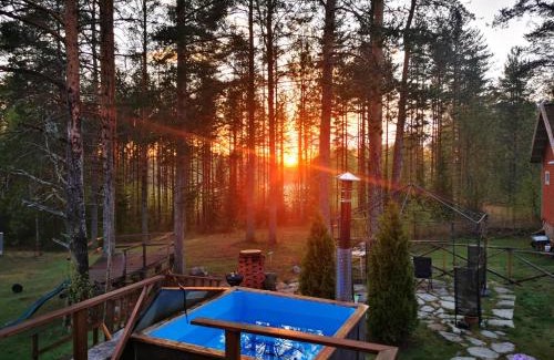 Reittio Apartment | Wanha Koulu Tahko Unelma, 4mh, Palju, Sauna, Tupakeittiö, Wifi, Liikuntasali, RinteetSpaRavintola 6km, Lemmikit OK, Edukas
