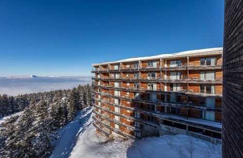 Chamrousse Condo | Warm and Inviting 1 Bedroom Alcove Apartment