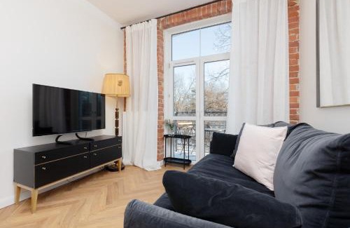 Pruszkow Apartment | Warsaw Pruszków Park View Comfortable Apartments by Noclegi Renters