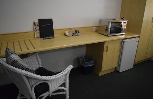 Warwick Hotel | Warwick Vines Motel