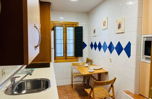 Ucles Cottage | Water Gate - La Mora Encantada