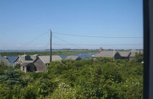 Madaket Cottage | Water Views Cottage Walk to Madaket Beach, A/C