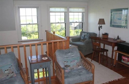Madaket Cottage | Water Views Cottage Walk to Madaket Beach, A/C