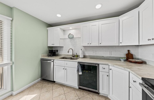 Seabrook Island House | Waterfront 1 bedroom Condo w/Marina Views! Neighborhood Pool! Stunning Sunsets!