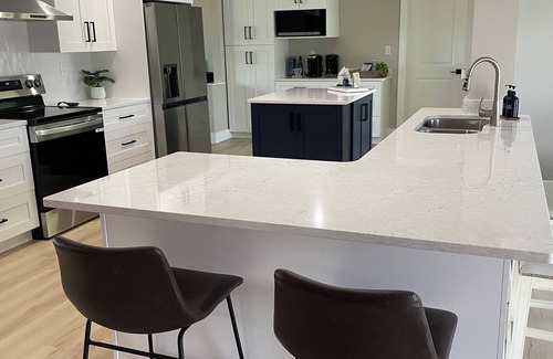 Apollo Beach House | Waterfront 3BR in Apollo Beach — Private Solar Pool, Dock & Boat Lift