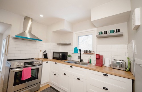 Whitney House | Waterfront Algonquin Escape | 4BR | River Access