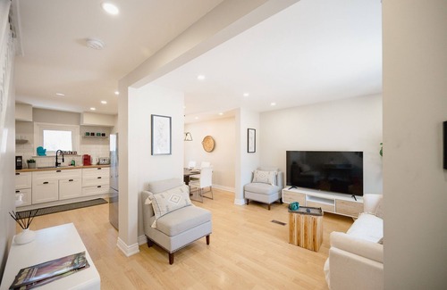 Whitney House | Waterfront Algonquin Escape | 4BR | River Access