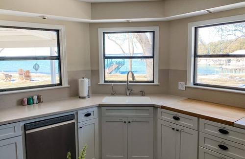 Silver Creek Village House | Waterfront-Best Views on Lake- HUGE Dock/Game Room