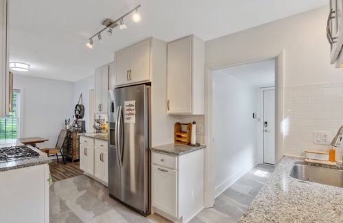 Town of Owasco Cottage | Waterfront Cottage with fireplace located directly on Owasco Lake.