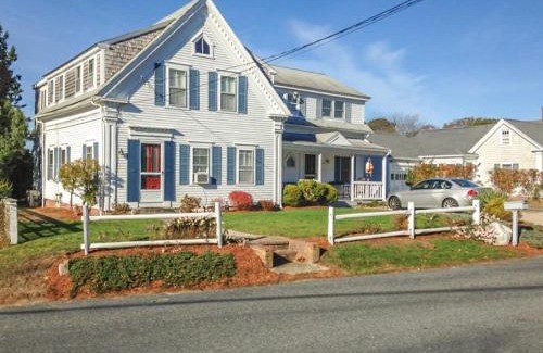 West Dennis House | Waterfront Fun Dogs Welcome