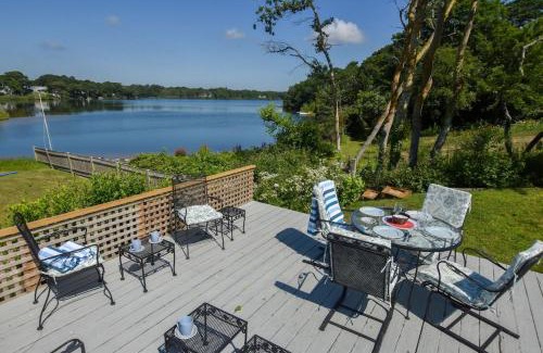 West Dennis House | Waterfront Fun Dogs Welcome