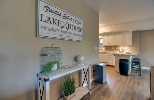 Poplar Bluff Apartment | Waterfront Home Near Mark Twain National Forest