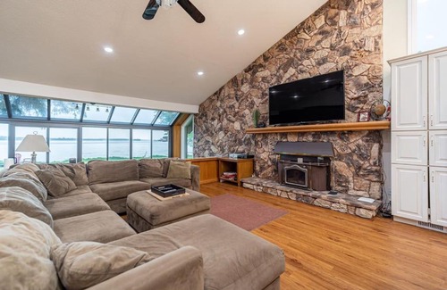 Fenelon Falls House | Waterfront - Kawartha Lakes