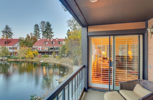 Lake Arrowhead Apartment | Waterfront Lake Arrowhead Townhome w/Balconies!
